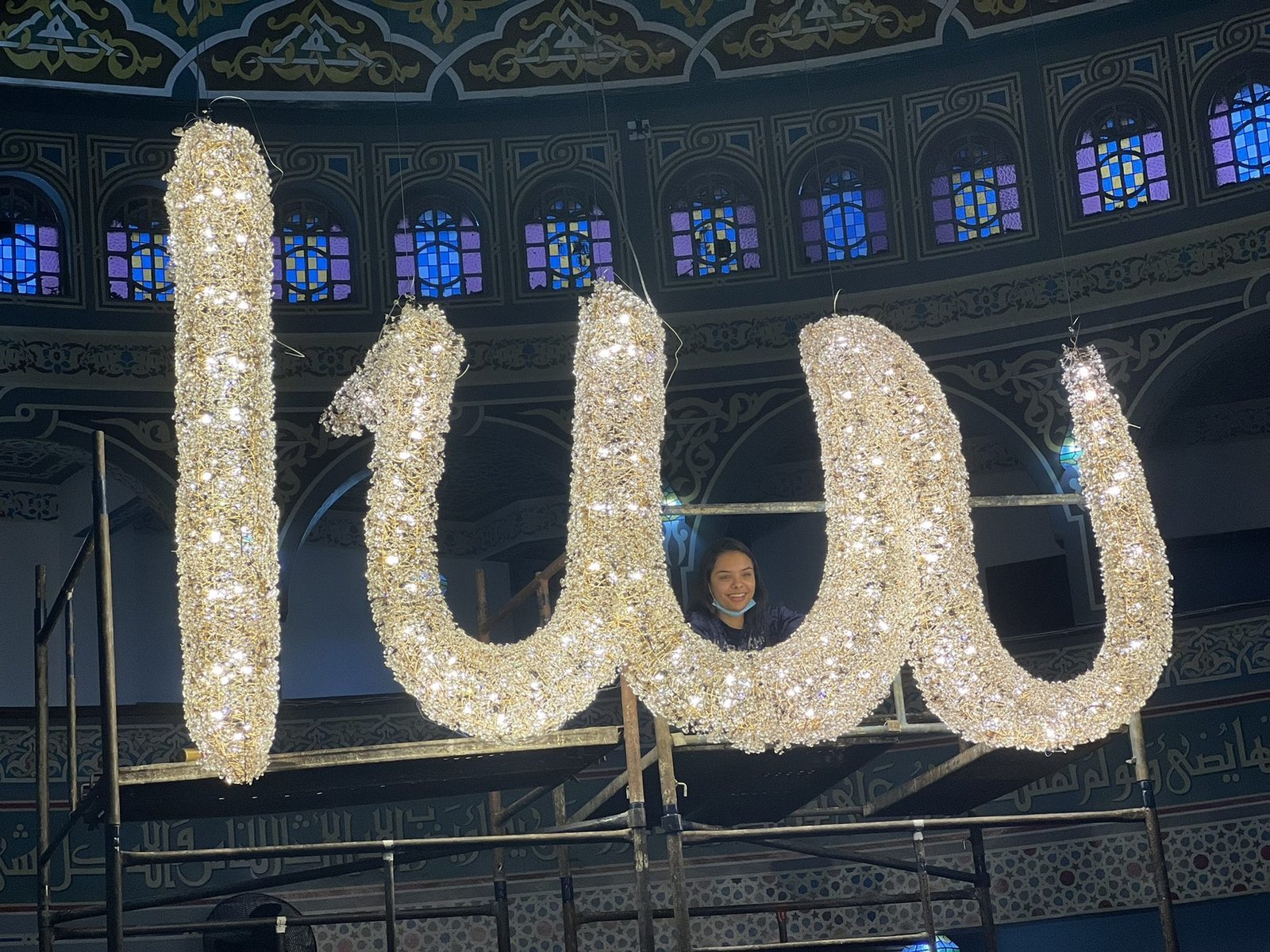 Mesquita Santo Amaro — Detalhe da estrutura em cristal, em instalação